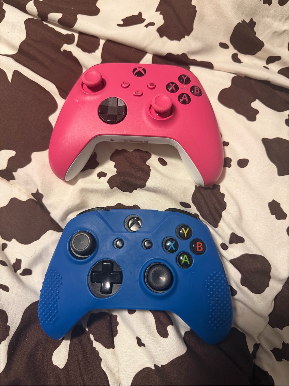 Xbox Wireless Controller - Pink and Blue Dual Pack
